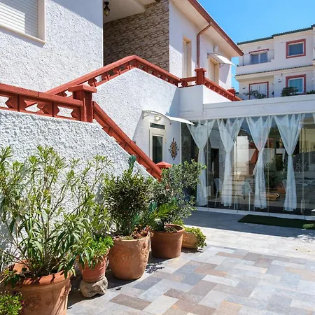 فندق مبيت وإفطار Piana 4*